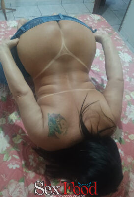 Joana, especialista em Massagem Naru